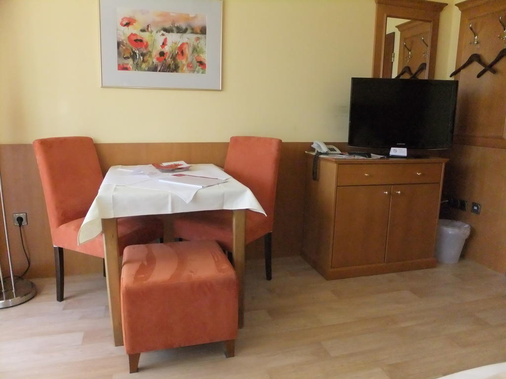 Aparthotel Christine Bad Füssing Rom bilde